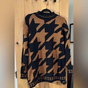 Dana Scott Vintage Elegant Black and Gold Houndstooth Women's Sweater